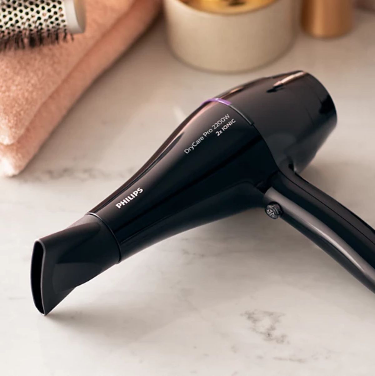 Secador-de-pelo-Philips-Dry-Care-BHD274-00-2200W-6-ajustes-negro-concentrador