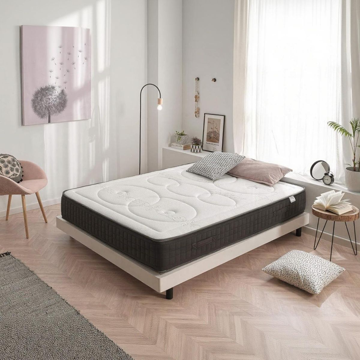 Colchon-visco-muelle-Hybrid-Cashmere-nucleo-muelles-ensacados-blanco-28-cm-ambientada
