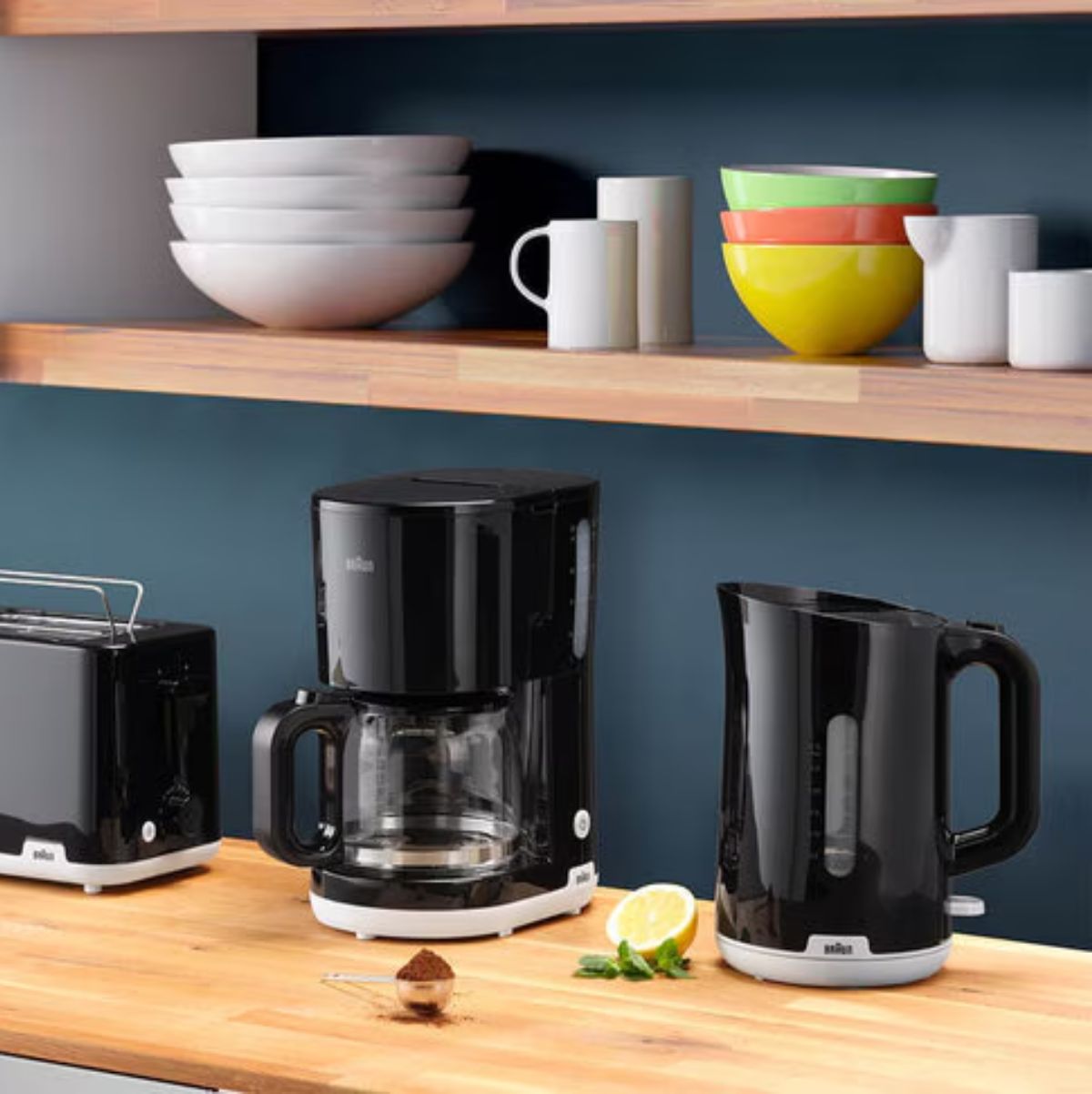 Hervidor-Braun-WK1100BK-2200W-17L-tapa-abatible-negro