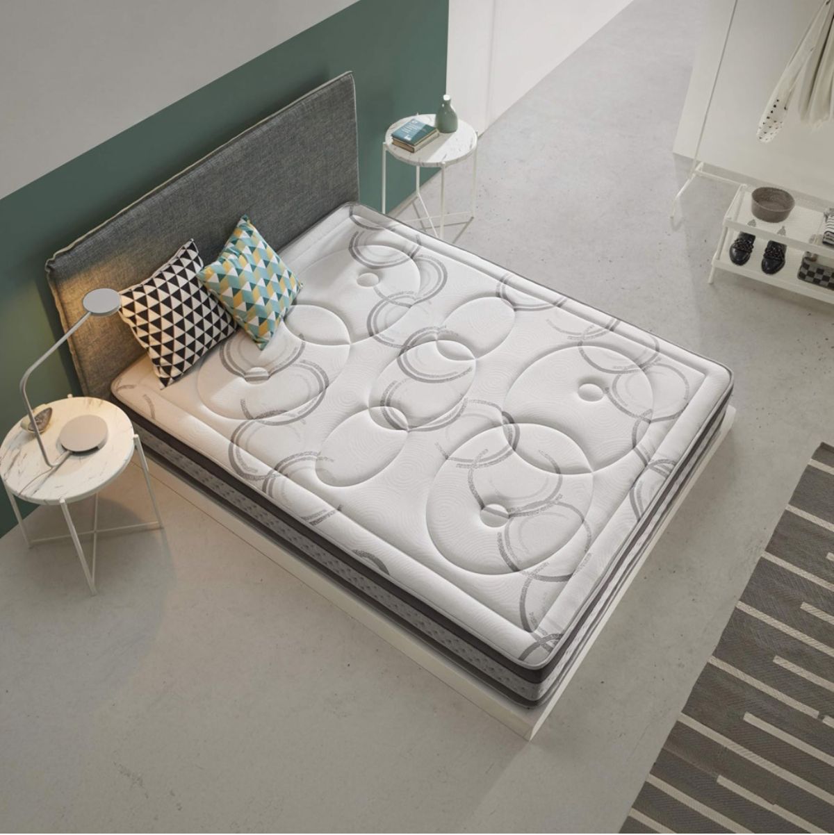 Colchon-visco-muelle-Dual-Grafeno-nucleo-muelles-ensacados-blanco-28-cm-ambientada-dos