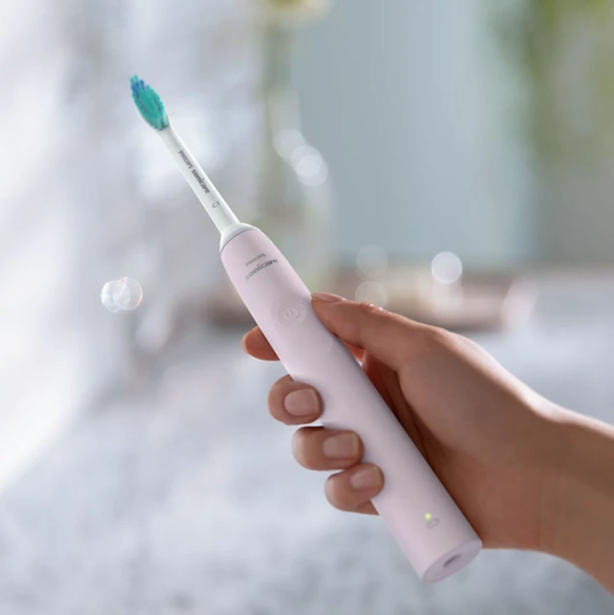 Cepillo-de-dientes-electrico-Philips-Sonicare-2100-Series-QuadPacer-SmarTimer-rosa-ambientada