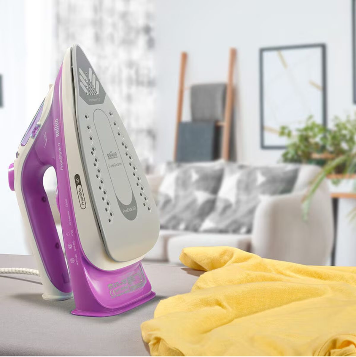 Plancha-de-vapor-Braun-FreeStyle-3-FI3124-2400W-170g-min-morado-ambientada