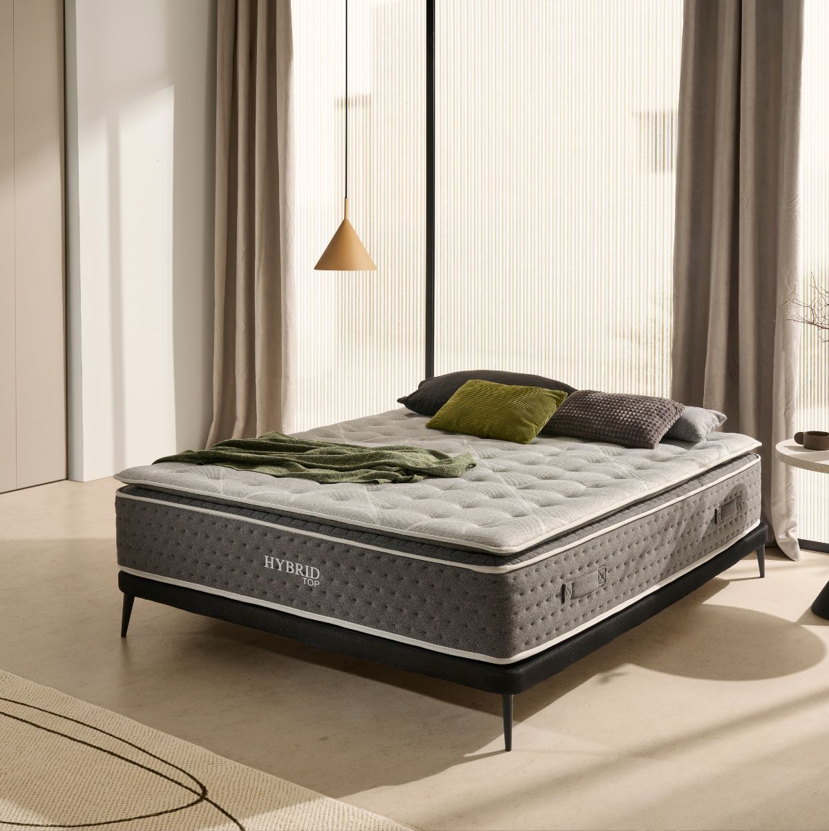 Colchon-viscoelastico-Hybrid-Top-nucleo-muelle-ensacado-gris-30-cm-ambientada-lateral