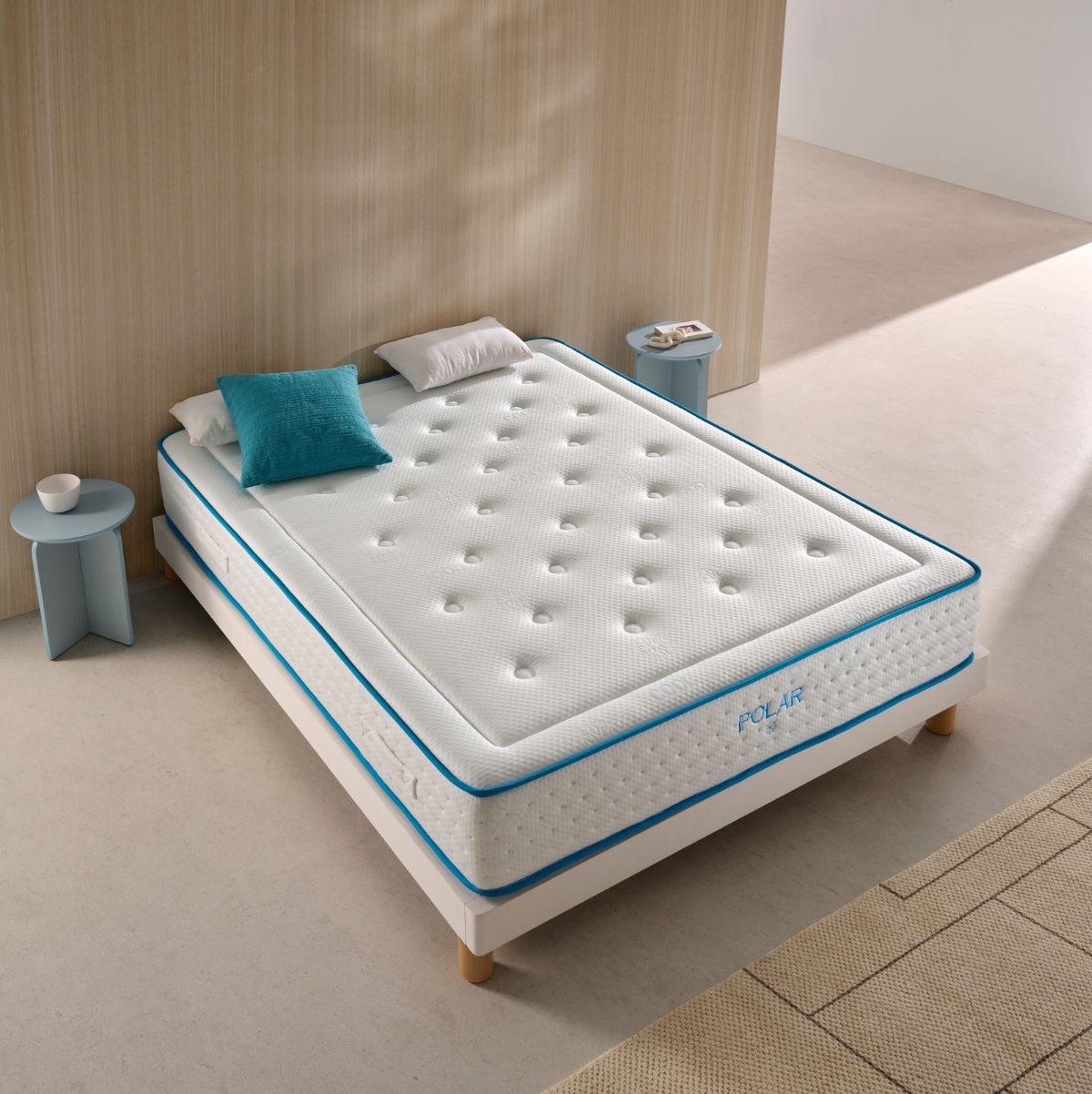Colchon-viscoelastico-Luxury-Polar-Duo-nucleo-espuma-HR-blanco-80x180-cm-ambientada