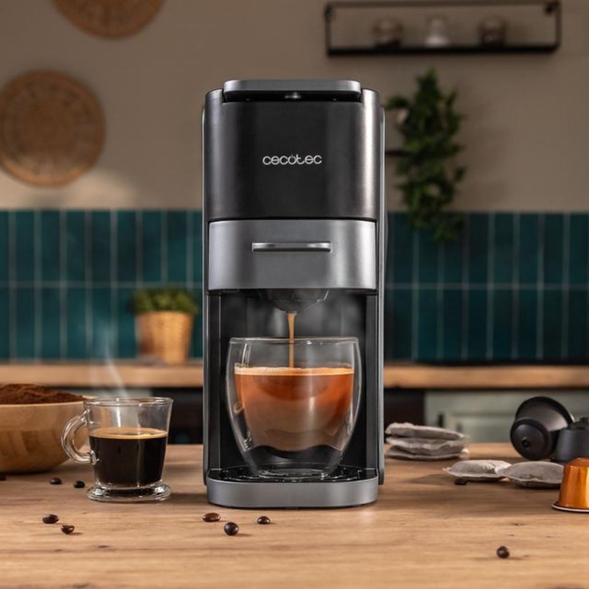 Cafetera-espresso-Cecotec-FreeStyle-Compact-Dark-multicapsula-4-en-1-negro