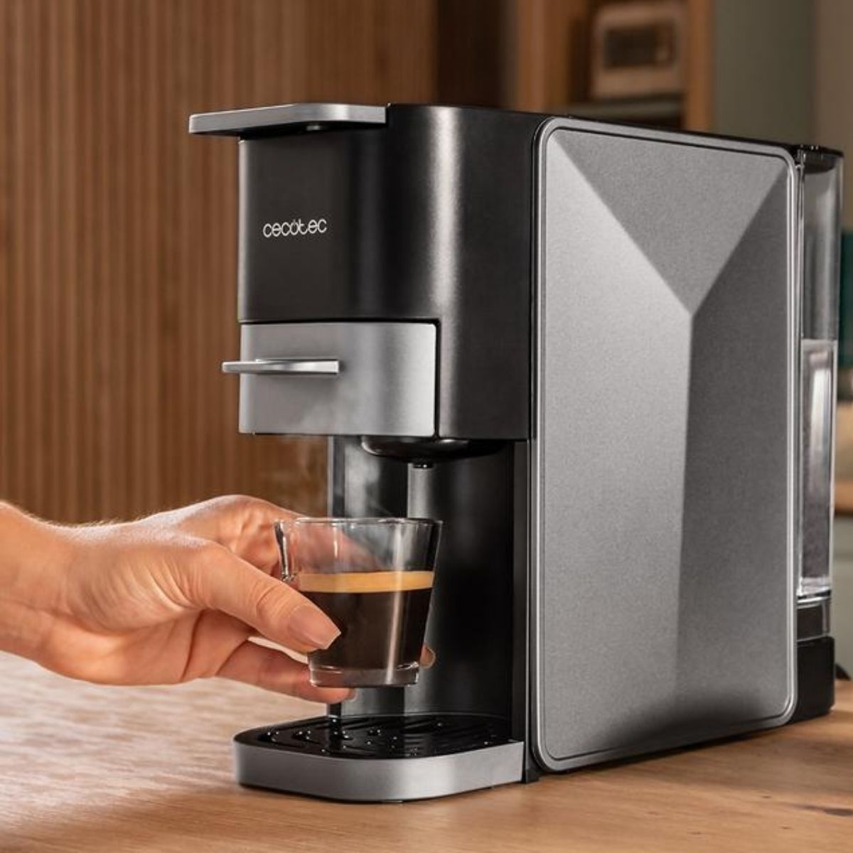 Cafetera-espresso-Cecotec-FreeStyle-Compact-Dark-multicapsula-4-en-1-negro