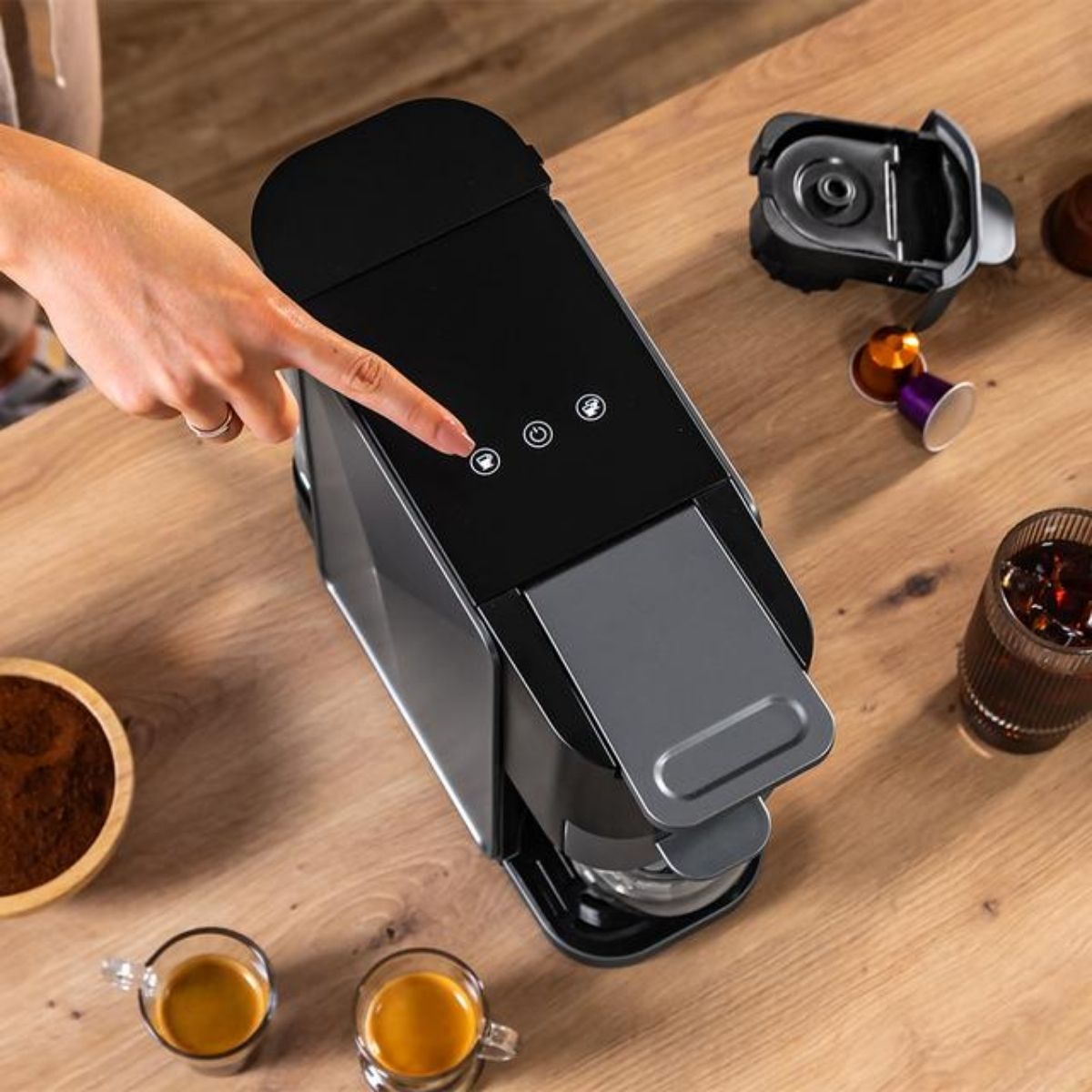 Cafetera-espresso-Cecotec-FreeStyle-Compact-Dark-multicapsula-4-en-1-negro