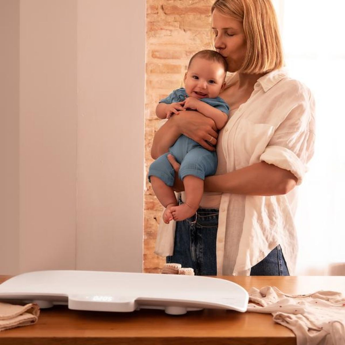 Bascula-de-bebe-Cecotec-Nana-BabyCare-SmartWeight-blanco-60x25-cm-