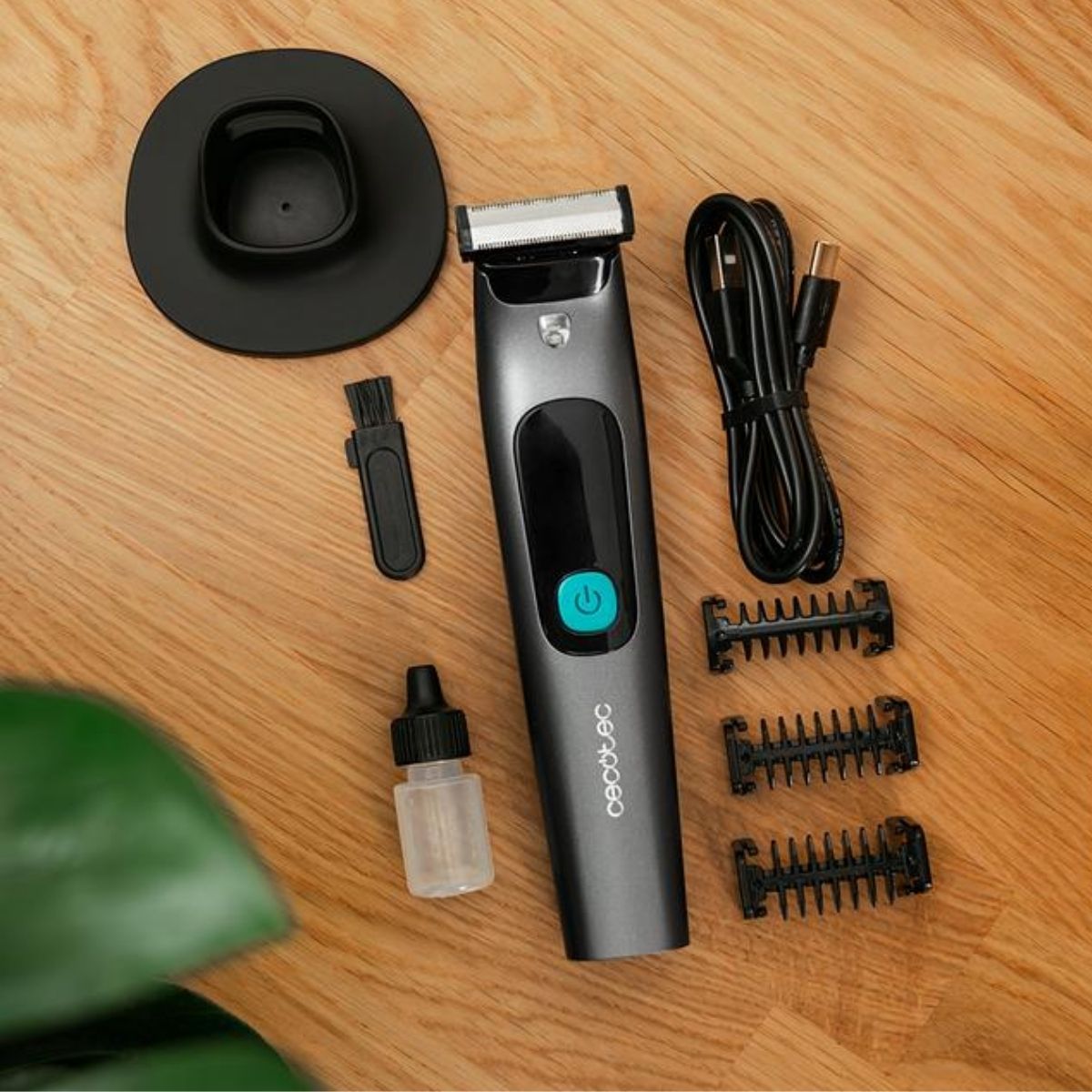 Afeitadora-Cecotec-OneShave-Screen-3-peines-ajustables-negro