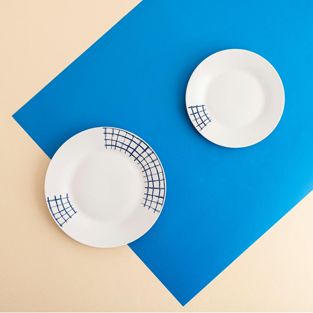 Vajilla-Kansas-Quid-18-piezas-6-servicios-porcelana-azul-ambientada