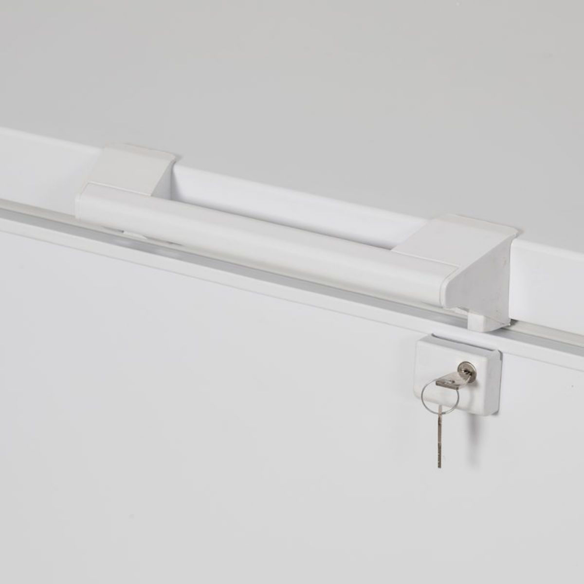 Congelador-horizontal-Aspes-ACH6200EDC-ciclico-600L-C-blanco-1904-cm-cerradura