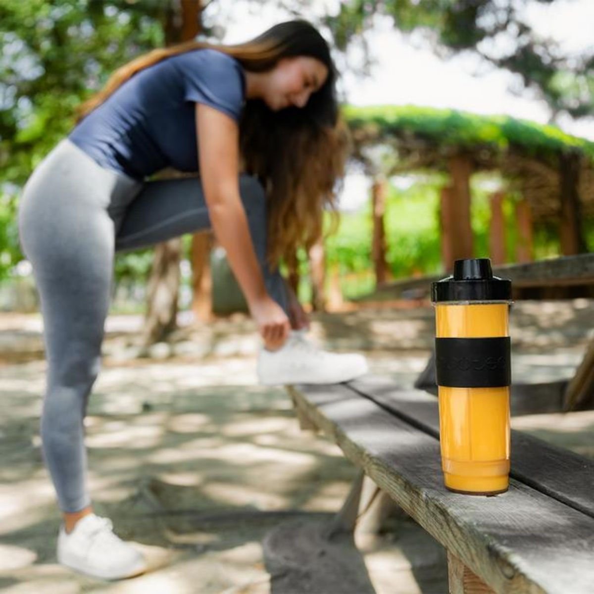 Batidora-de-vaso-Cecotec-Power-Titanium-900-ProGo-900W-4-cuchillas-4-cuchillas-titanio-negro-botella-sport