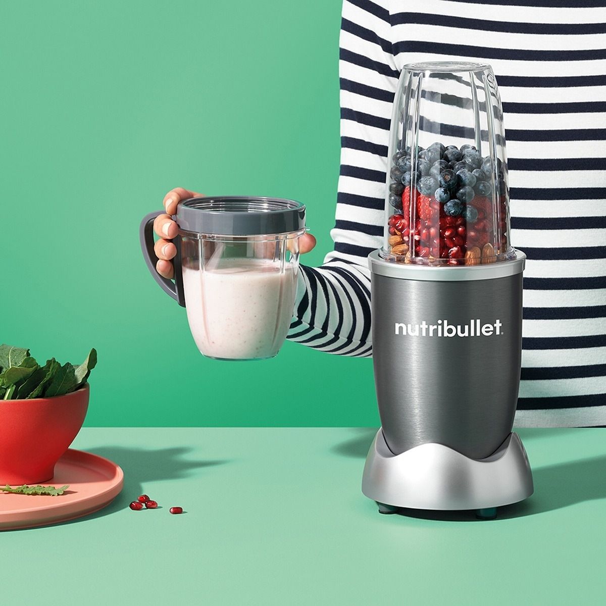 Batidora-de-vaso-Nutribullet-NB606DG-600W-cuchilla-acero-inox-700-ml-ambientada