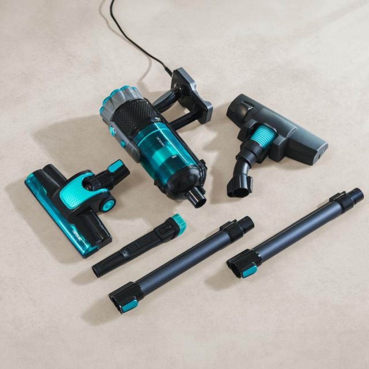 Aspirador-escoba-Cecotec-Conga-700-PowerHead-accesorios