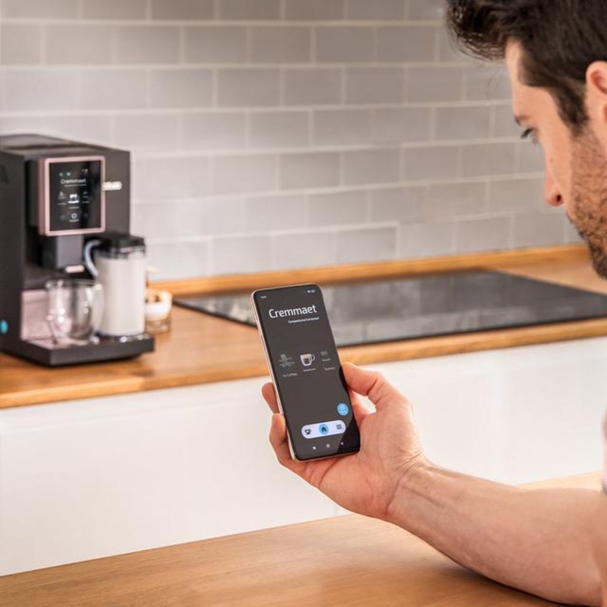 Cafetera-super-automatica-Cecotec-Cremmaet-Compactccino-Connected-control-por-app
