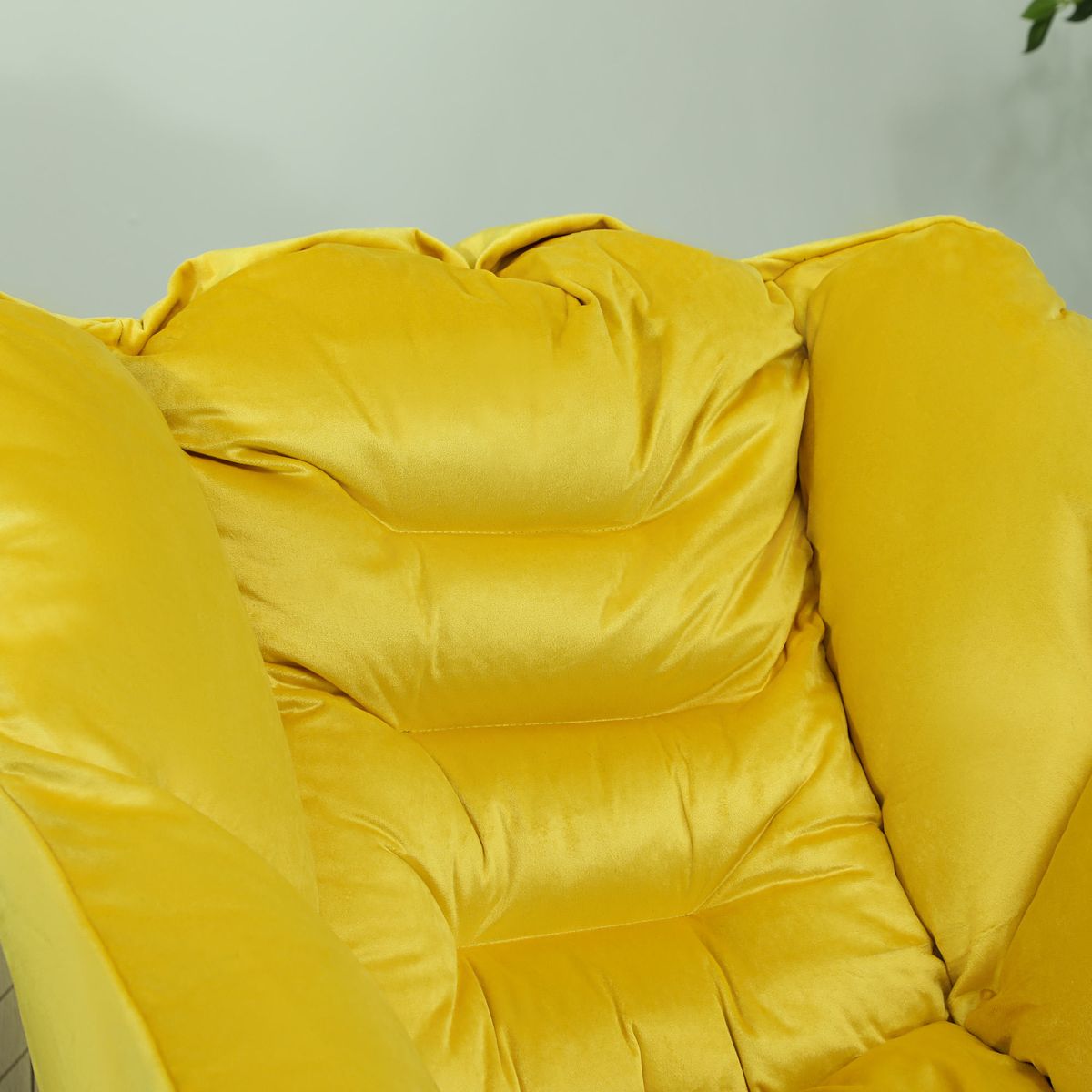 Butaca-Nube-Homcom-con-reposapies-amarillo-100x80x78-cm-respaldo