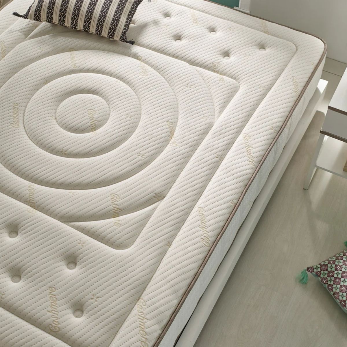 Colchon-viscoelastico-Exclusivo-Cashmere-detalle