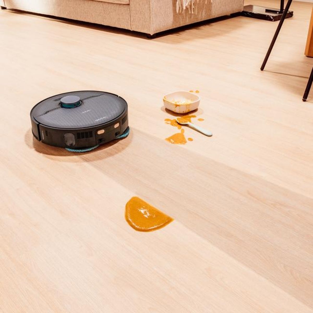 Robot-aspirador-Cecotec-Conga-X70-15000Pa-4-en-1-base-autovaciado-WiFi-negro-sencilla-limpieza