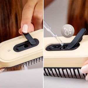 Cepillo reparador Cecotec HairCare Revitalize Little con aplicador y 4 luces LED beige