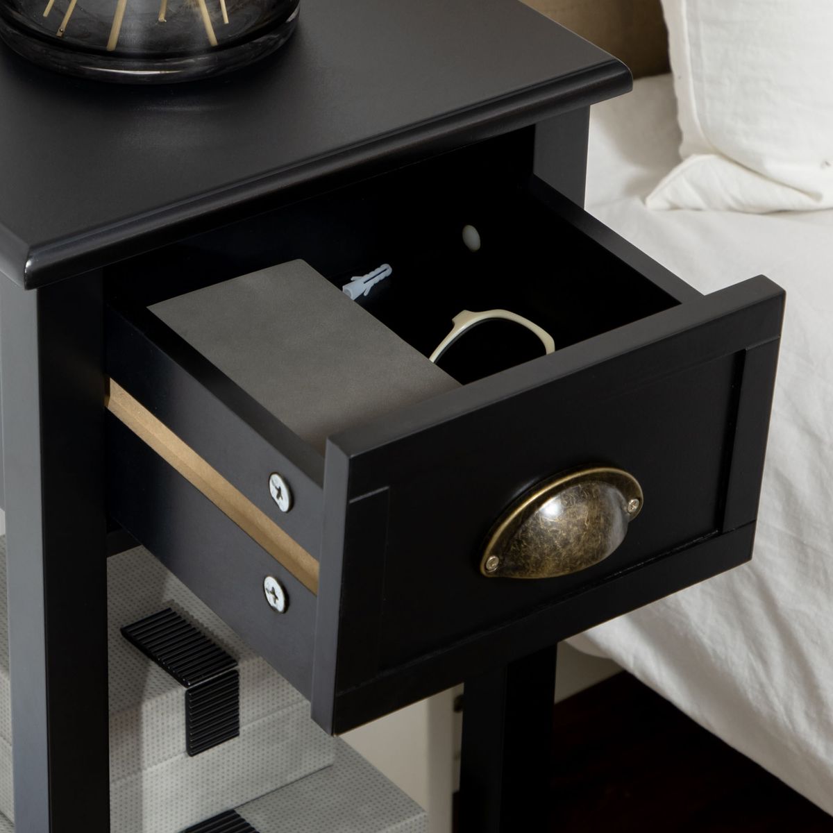 Mesa-auxiliar-Ronneo-Homcom-detalle