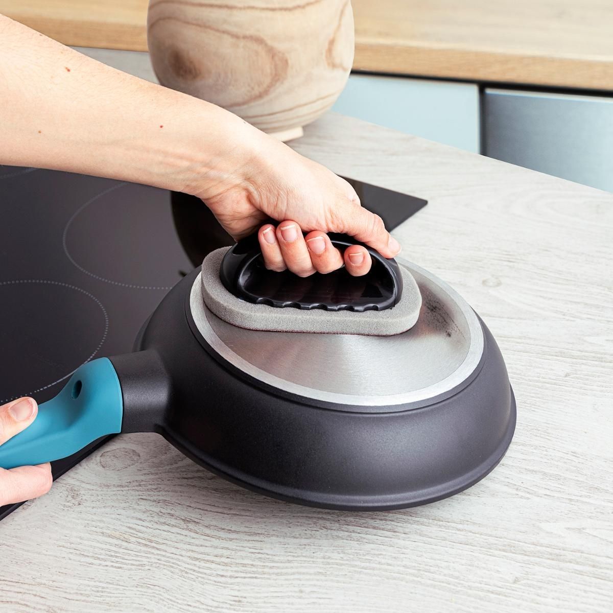 Limpiador-de-sartenes-Rico-Quid-limpiador