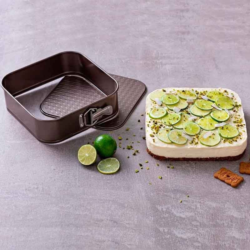 molde-cuadrado-desmontable-asimetria-pyrex-antiadherente-inox-7x24x24-cm-0046604