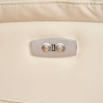 Sillon-relax-electrico-Arezzo-diseño-reclinable-puerto-usb