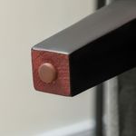 Butaca-Ren-Homcom-diseño-acolchado-gris-detalle-pata