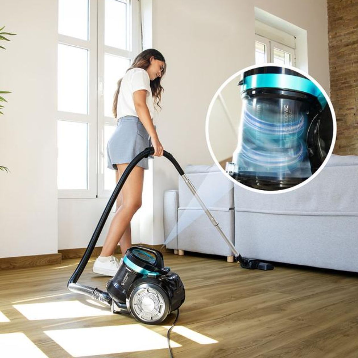 Aspirador-de-trineo-Cecotec-Conga-Rockstar-Cyclonic-Plus-800W-sin-bolsa-2L-negro-azul