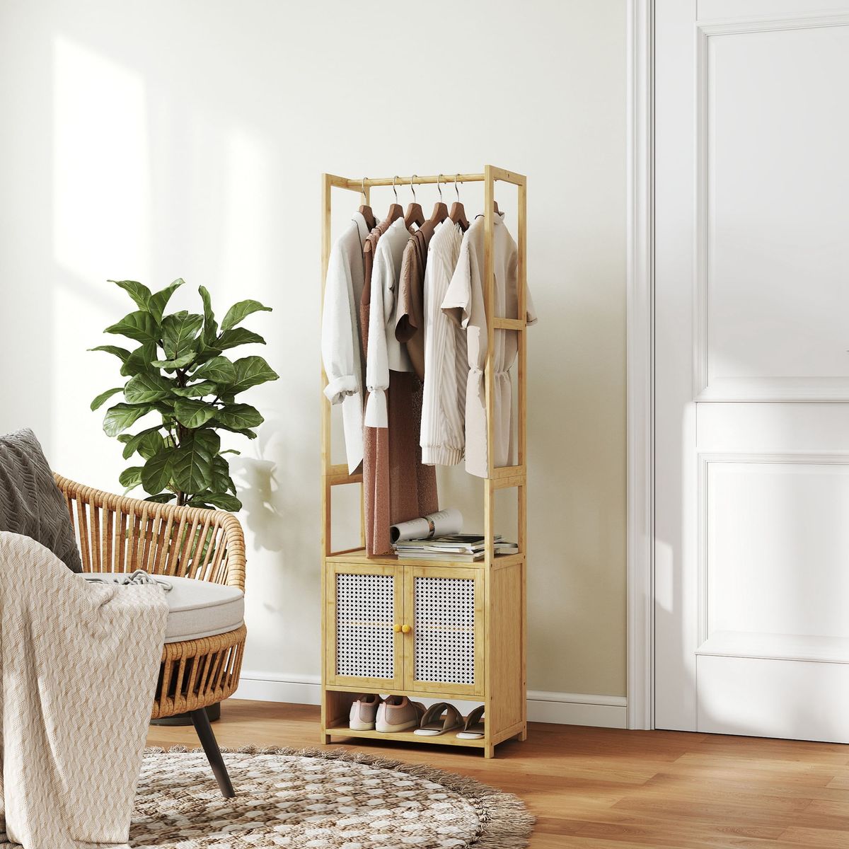 Perchero-Aoi-Homcom-ambientada-