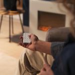 Chimenea-electrica-Cecotec-Ready-Warm-2710-Design-Flames-2000W-mando-a-distancia-26’’-blanco