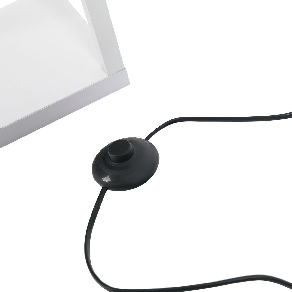 Lampara-de-pie-Tahi-Homcom-blanco-interruptor