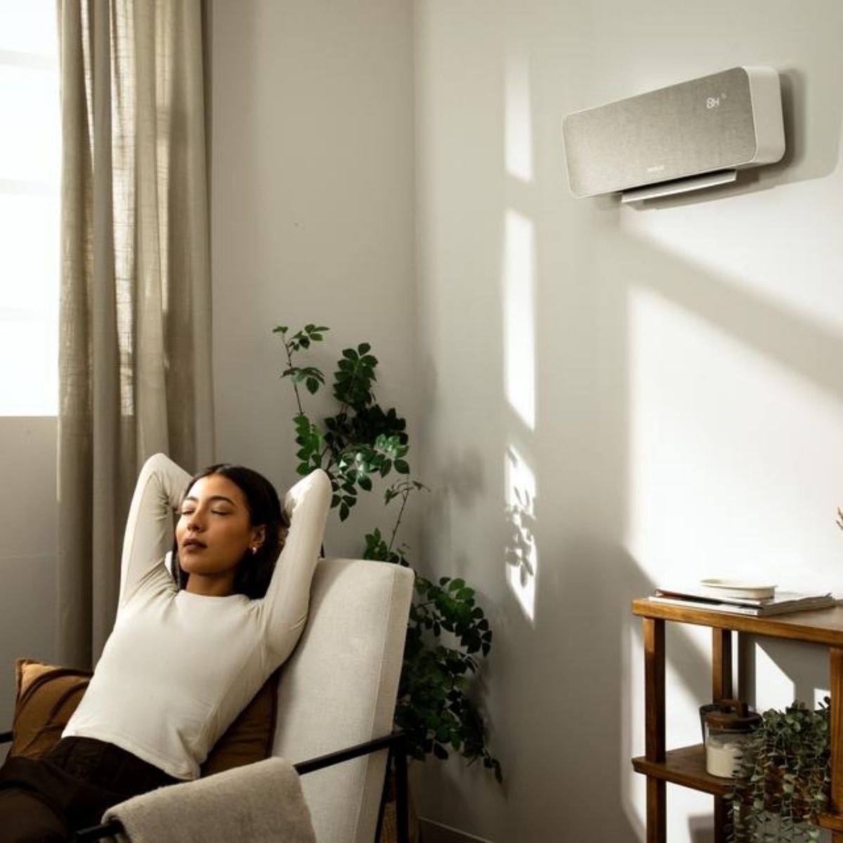 Calefactor-Cecotec-ReadyWarm-3000-Textile-ambientada