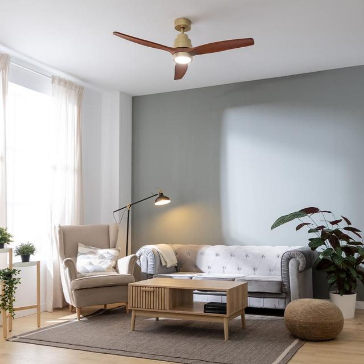 Ventilador-de-techo-Cecotec-EnergySilence-Aero-5295-ambeintada