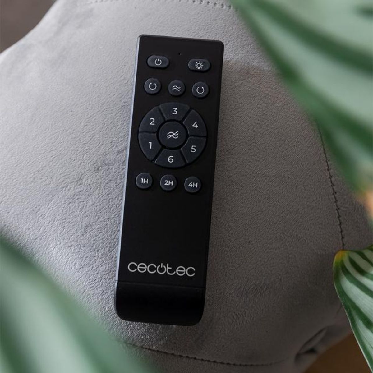 Ventilador-de-techo-Cecotec-EnergySilence-Aero-5295-mando-a-distancia