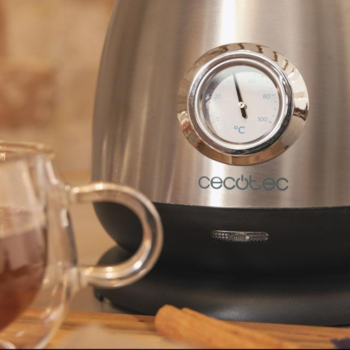 Hervidor-de-agua-Cecotec-Thermosense-620-Retro-2200W-17L-inox