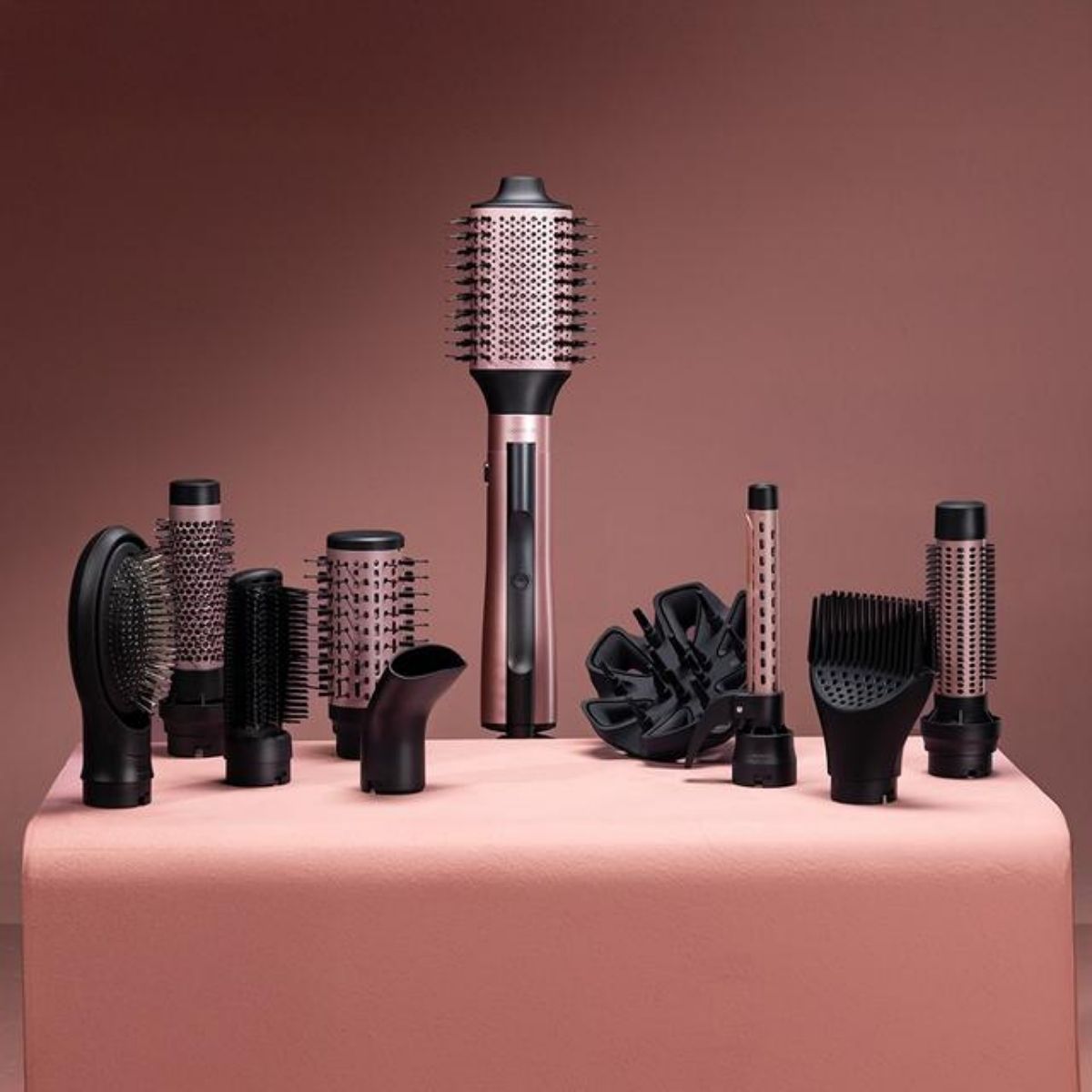 Cepillo-de-aire-Cecotec-CeramicCare-10in1-AirBrush-1200W-3-modos-con-accesorios