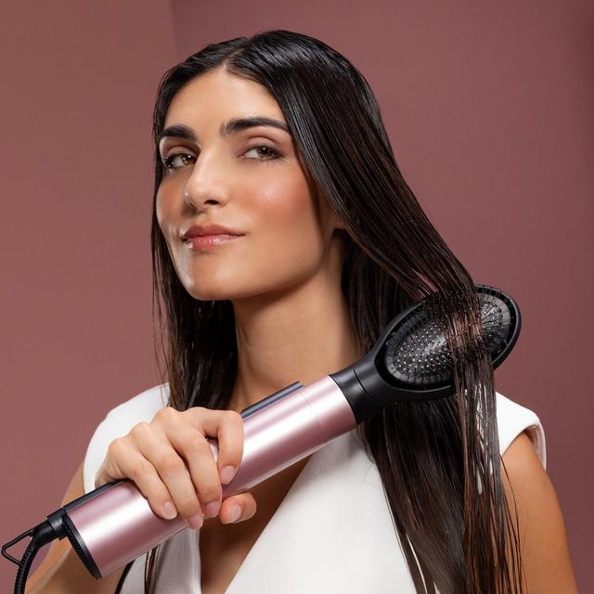 Cepillo-de-aire-Cecotec-CeramicCare-10in1-AirBrush-1200W-3-modos-con-accesorios