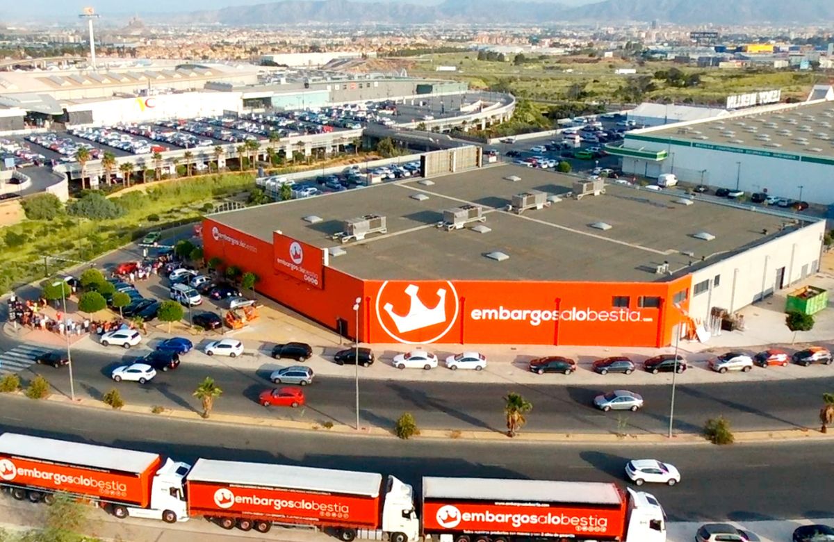 Foto de la tienda de Embargosalobestia en Nueva Condomina vista desde el aire